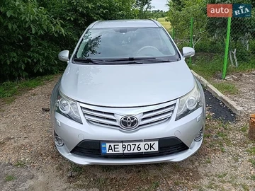 Авто Toyota Avensis 2012 № 8952143