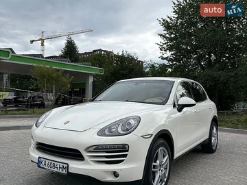 Авто Porsche Cayenne 2011 № 8952256