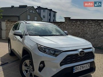 Авто Toyota Rav4 2020 № 8952432