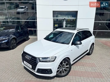 Авто Audi Q7 2017 № 8952445