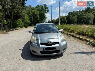 Авто Toyota Yaris 2009 № 8953270