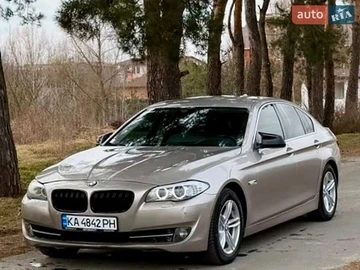 Авто BMW 5 Series 2012 № 8953514