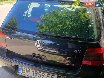 Авто Volkswagen Golf 2000 № 8953663