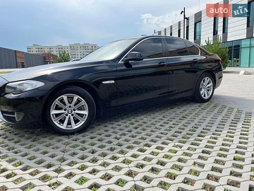 Авто BMW 5 Series 2013 № 8953799