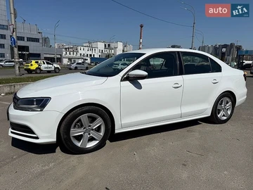 Авто Volkswagen Jetta 2016 № 8954003
