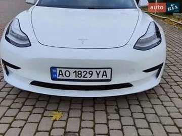 Авто Tesla Model 3 2020 № 8954009