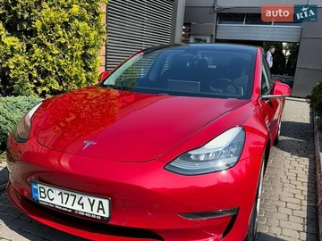 Авто Tesla Model 3 2019 № 8954013