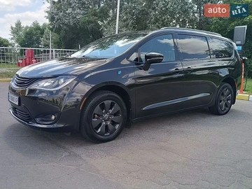 Авто Chrysler Pacifica 2019 № 8954575