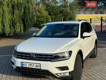 Авто Volkswagen Tiguan 2019 № 8954645