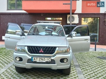 Авто Mitsubishi Pajero 2003 № 8954834