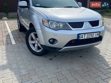 Авто Mitsubishi Outlander Xl 2007 № 8954912