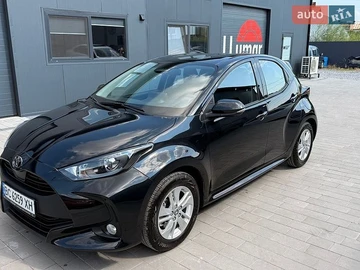 Авто Toyota Yaris 2025 № 8955049