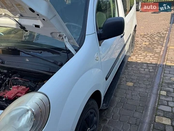 Авто Renault Kangoo 2011 № 8955276