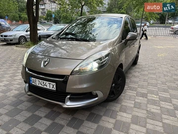 Авто Renault Scenic 2012 № 8955304