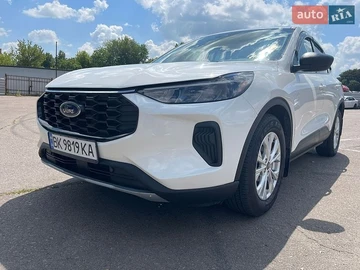 Авто Ford Escape 2023 № 8955530