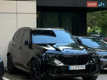 Авто BMW X5 2023 № 8955620