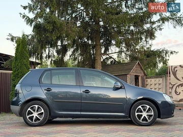 Авто Volkswagen Golf 2004 № 8956107