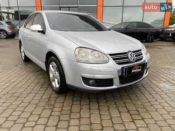 Авто Volkswagen Jetta 2010 № 8956208