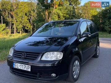 Авто Volkswagen Touran 2006 № 8956469