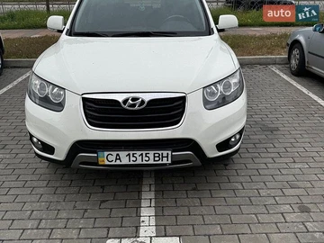 Авто Hyundai Santa Fe 2012 № 8956536