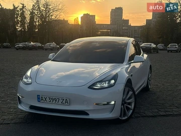 Авто Tesla Model 3 2020 № 8956853