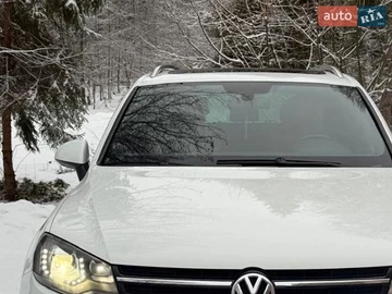 Авто Volkswagen Touareg 2013 № 8956864