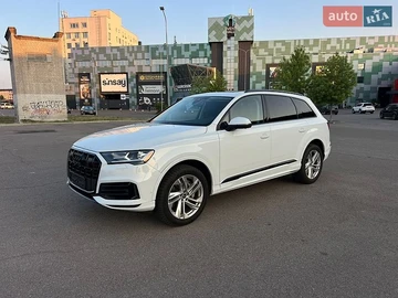 Авто Audi Q7 2022 № 8956880