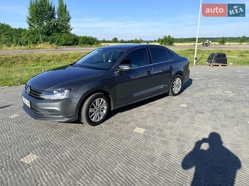 Авто Volkswagen Jetta 2016 № 8957129