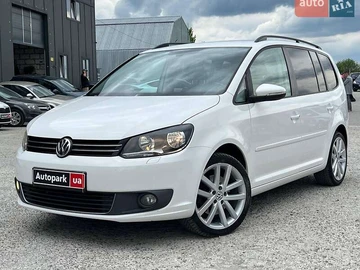 Авто Volkswagen Touran 2011 № 8957132