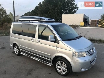 Авто Volkswagen Multivan 2009 № 8957171