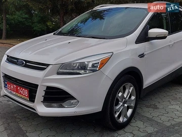 Авто Ford Escape 2014 № 8957514