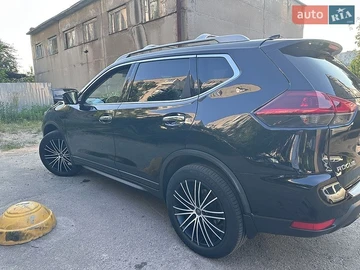 Авто Nissan Rogue 2017 № 8957587