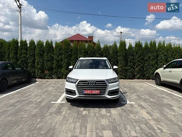 Авто Audi Q7 2017 № 8957610