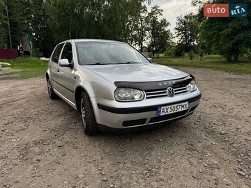 Авто Volkswagen Golf 2000 № 8957720