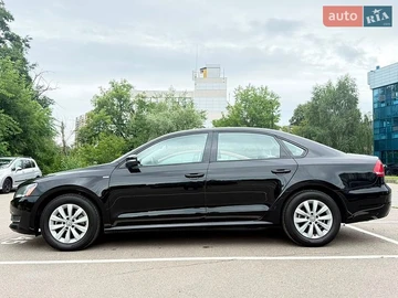Авто Volkswagen Passat 2015 № 8957911