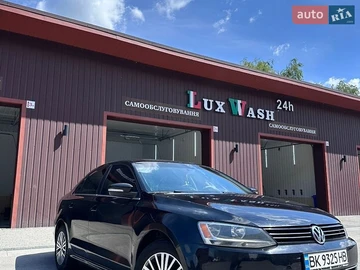Авто Volkswagen Jetta 2012 № 8958405