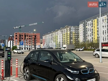 Авто BMW I3 2016 № 8958435
