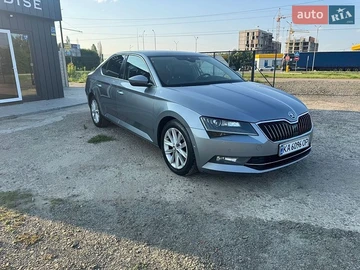Авто Skoda Superb 2016 № 8958510