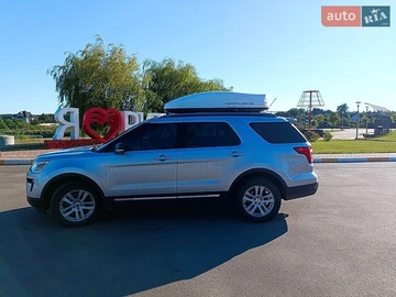 Авто Ford Explorer 2019 № 8958598