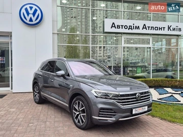 Авто Volkswagen Touareg 2023 № 8958712