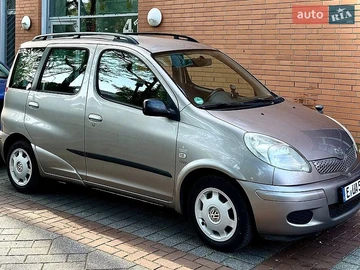 Авто Toyota Yaris Verso 2005 № 8958839