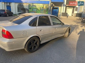 Авто Opel Vectra 2000 № 8959297