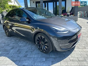 Авто Tesla Model Y 2024 № 8959325