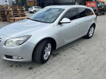 Авто Opel Insignia 2013 № 8959368