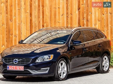 Авто Volvo V60 2015 № 8959533