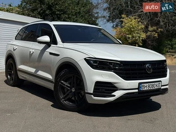 Авто Volkswagen Touareg 2022 № 8959596