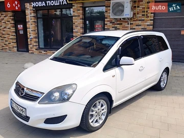 Авто Opel Zafira 2010 № 8960071