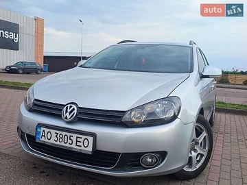 Авто Volkswagen Golf 2010 № 8960133