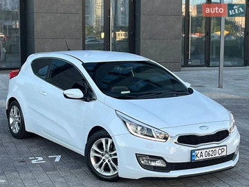 Авто KIA Ceed 2013 № 8960150