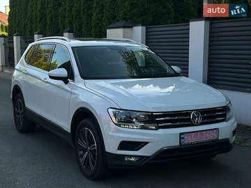 Авто Volkswagen Tiguan 2019 № 8960261